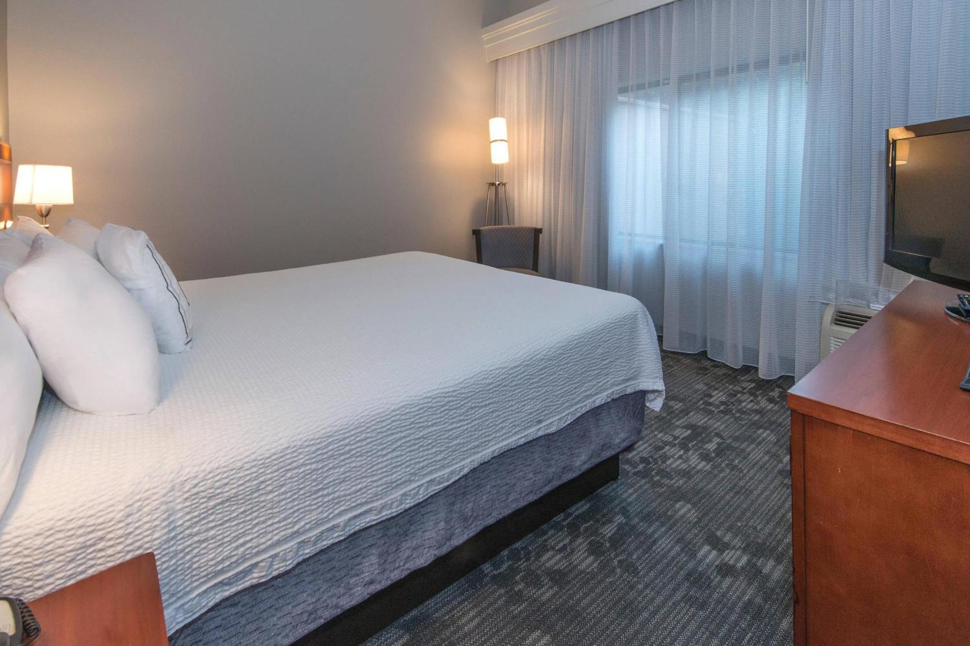 Hotel Courtyard By Marriott Albany Exterior foto
