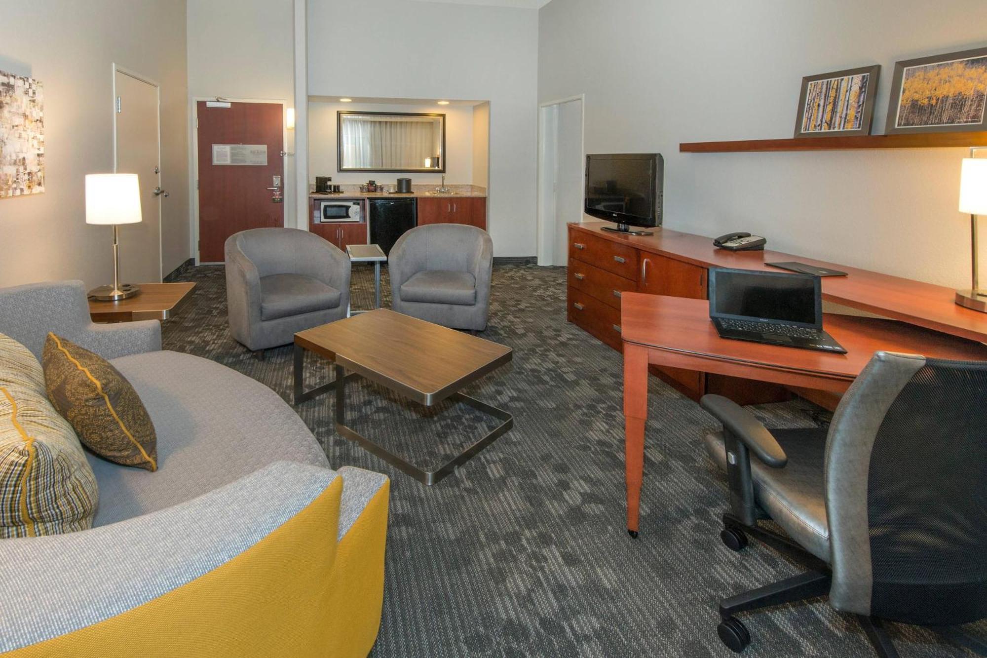 Hotel Courtyard By Marriott Albany Exterior foto